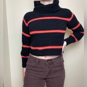 Wild Fable Cropped Turtleneck || US Women's S